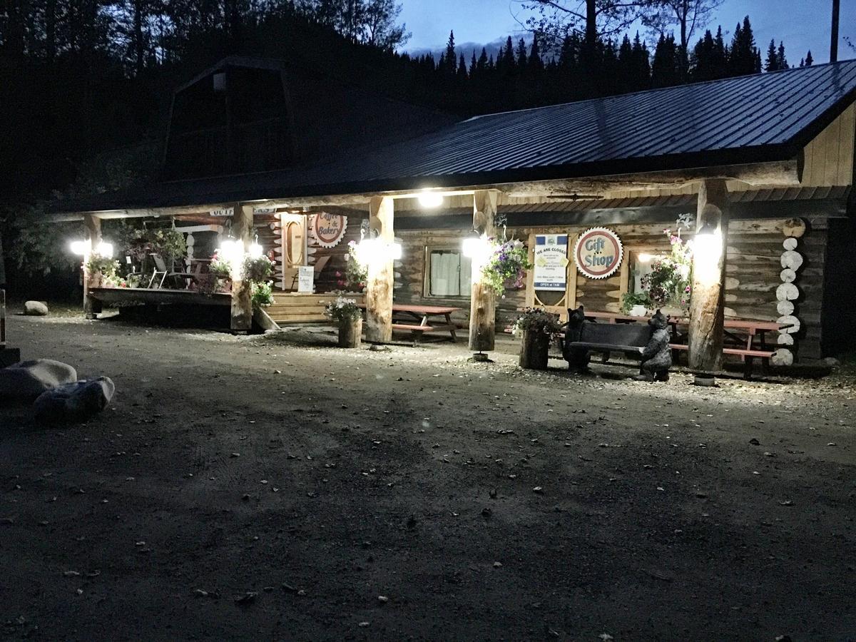 Tetsa River Lodge Dış mekan fotoğraf